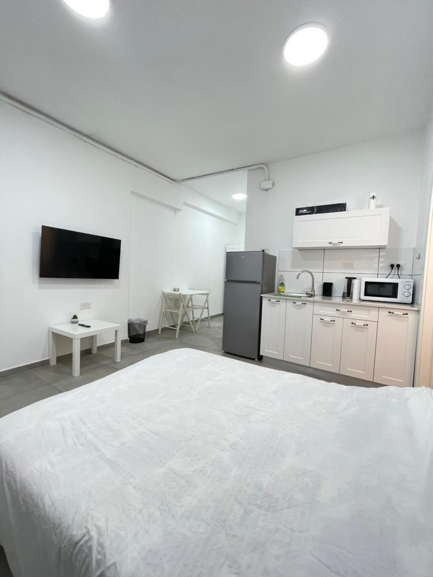 Zan Apartment Netanya Exterior photo